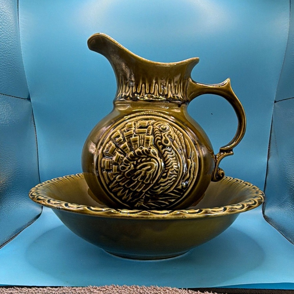 Vintage McCoy Green Glossy Ceramic Pottery Pitcher w/ Matching Bowl Set, USA '68